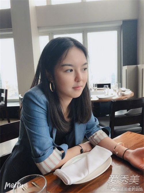 哈文为女儿庆生 这到底是个什么梗？