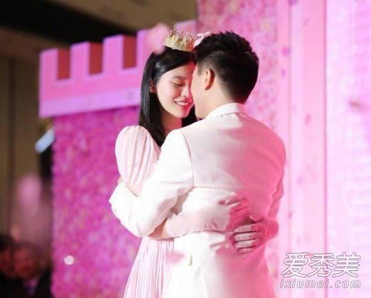 奚梦瑶戒指什么样的 何猷君奚梦瑶戒指曝光
