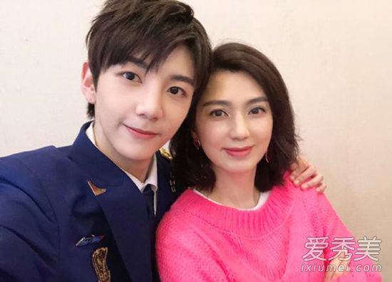 洪欣儿子表白妈妈怎么回事 这到底是个什么梗？