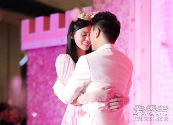 何猷君被曝求婚怎么回事 这到底是个什么梗？