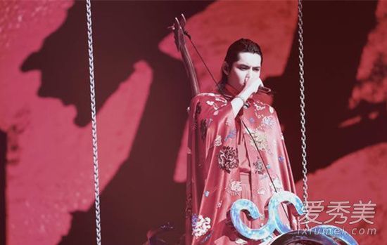 吴亦凡回复杨超越 这到底是怎么回事？