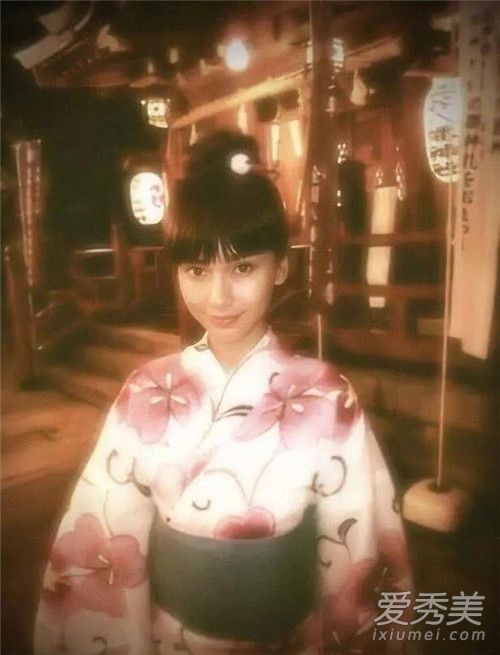 Baby和服旧照曝光 无修图少女模样显青涩