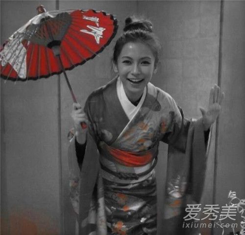 Baby和服旧照曝光 无修图少女模样显青涩