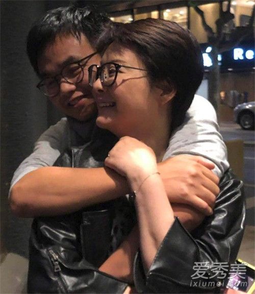 袁立地铁上主动索吻怎么回事 具体什么情况？