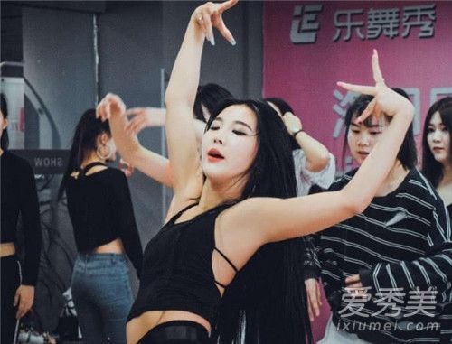 张艺兴sex lady什么歌 张艺兴mv猜不透女主是谁