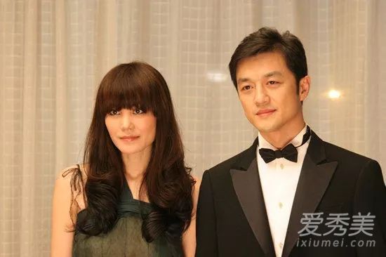 李亚鹏新女友身价超500亿 两人被爆相见恨晚！