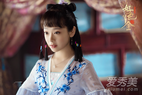 演员依莎是谁 依莎个人资料身高年龄照片