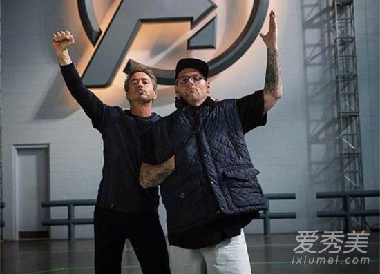 钢铁侠发文致谢 这到底是个什么梗？