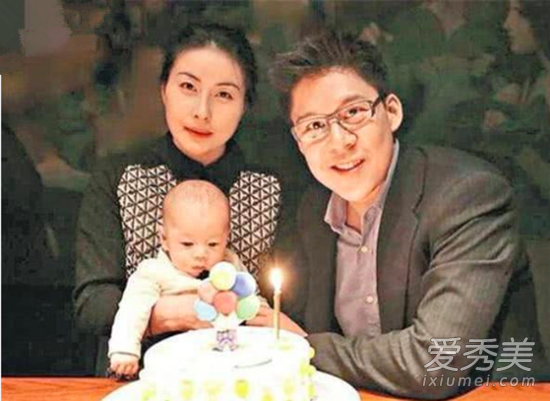郭晶晶三胎产女 这到底是个什么梗？