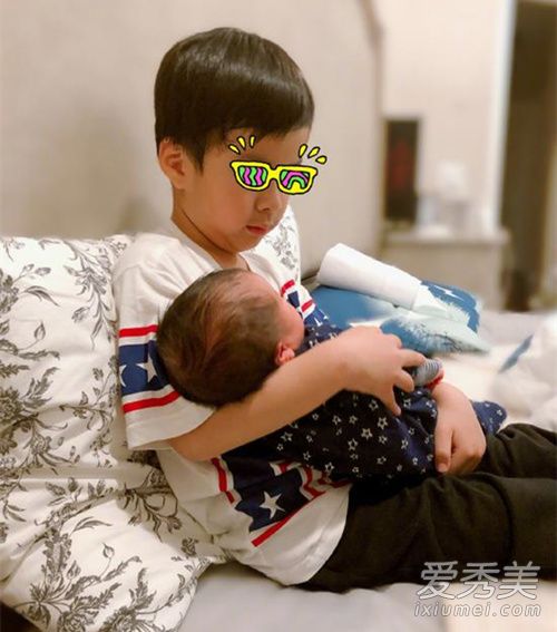 陈楚生二胎得子 这到底是个什么梗？