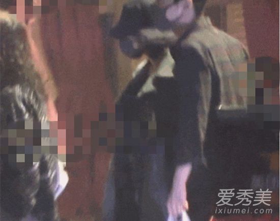 高圆圆孕肚照曝光 这到底是个什么梗？
