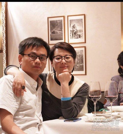 袁立疑似怀孕 这到底是个什么梗?