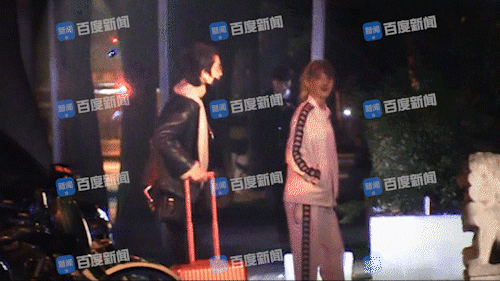 曝屈楚萧约会两女 这到底是个什么梗？