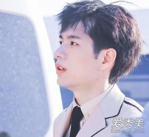 张颜齐为什么叫妖娆 重庆张颜齐妖娆多少岁