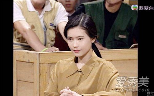 蓝洁瑛墓碑被熏黑 背后原因曝光引众怒