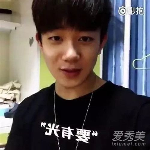 夏之光怎么变双眼皮了 夏之光出道前旧照曝光疑似整容?