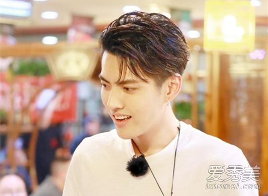 吴亦凡晒大碗宽面 这到底是个什么梗？