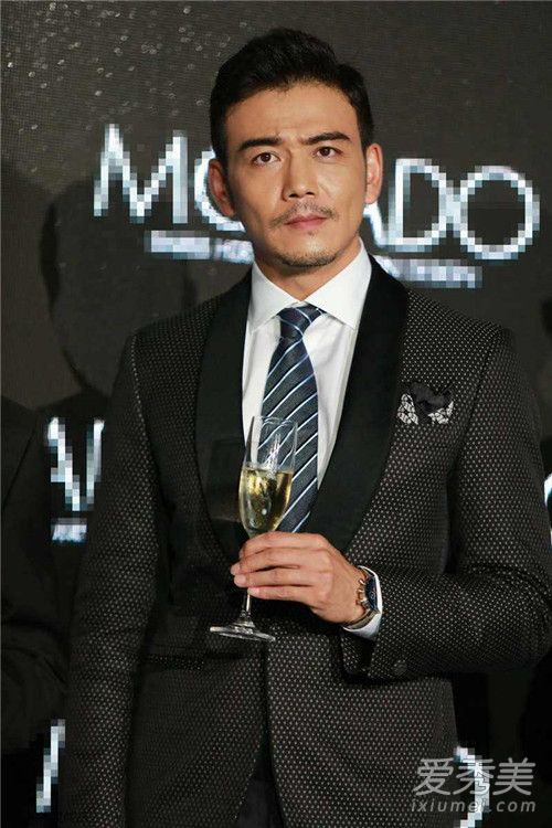 杨烁索要天价片酬的原因 杨烁索要天价片酬怎么回事