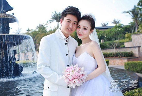 惊呆了!李小璐删结婚照 这到底是个什么梗？