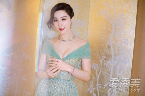 惊呆了!范冰冰冯小刚聚餐 这到底是个什么梗?