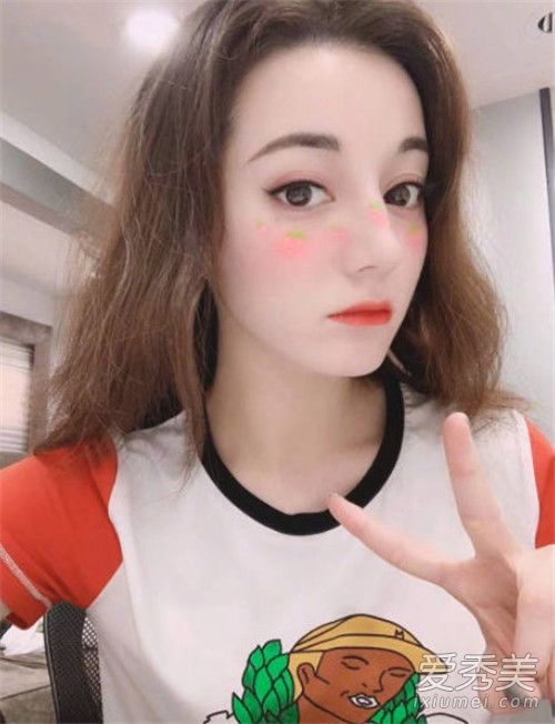 惊呆了！迪丽热巴吃货人设 这到底是个什么梗？
