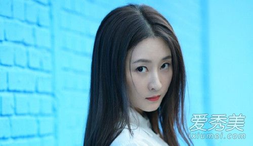 吕星辰比基尼写真 吕星辰个人资料家庭背景介绍