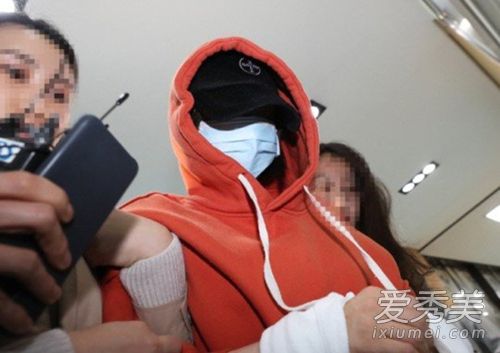 惊呆了!黄荷娜艺人下毒 这到底是个什么梗？