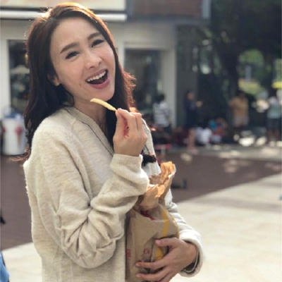 惊呆了!黎姿晒20年前旧照 这到底是个什么梗？