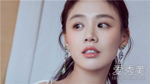 马思纯晒18岁照什么样子 这到底是什么梗！