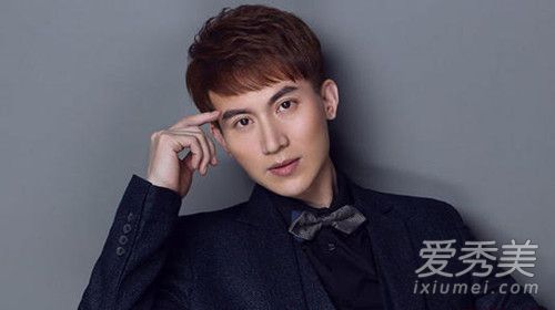 王龙华是闫学晶的儿子吗 王龙华妈妈是谁做什么的