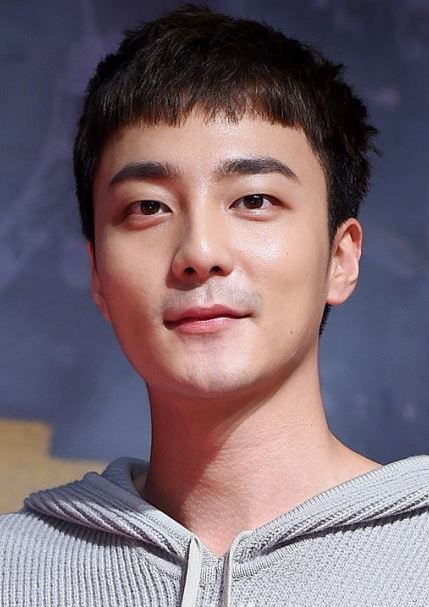 RoyKim接受调查背后原因曝光 韩国歌手RoyKim接受调查怎么回事