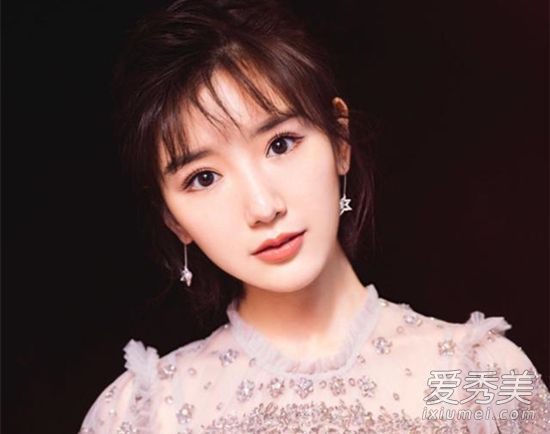 惊呆了!毛晓彤遭生父监视 这到底是个什么梗？