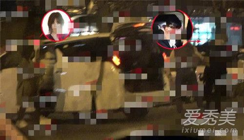疑似恋情实锤?翟天临辛芷蕾深夜牵手同行姿势亲密?