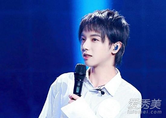 惊呆了!华晨宇前女友 这到底是个什么梗？