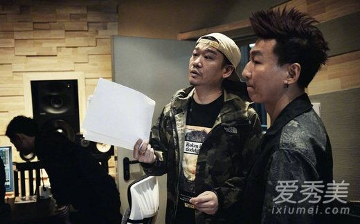 陈羽凡现身录音棚怎么回事 陈羽凡现身录音棚什么原因