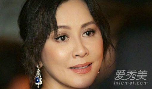 刘嘉玲合影陈冠希怎么回事 刘嘉玲晒陈冠希合影