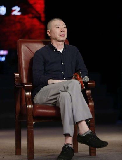 冯小刚导协大会哽咽落泪怎么回事 冯小刚导协大会哽咽什么原因
