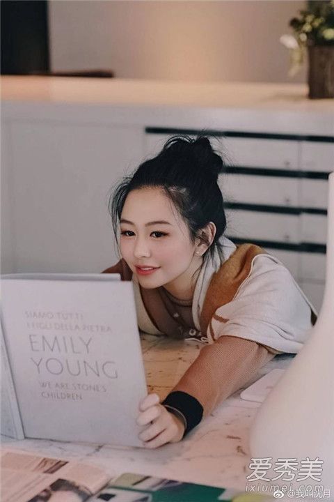 邱淑贞大女儿曝光 邱淑贞大女儿照片个人资料