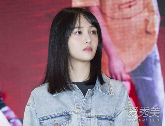 郑爽发布会扇嘴巴 这到底是个什么梗？