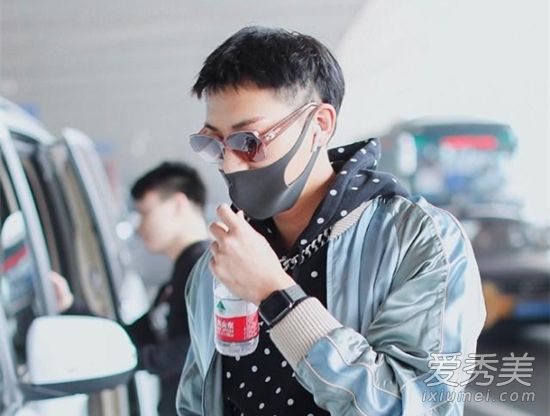 黄子韬发福具体是什么情况 这到底是个什么梗？