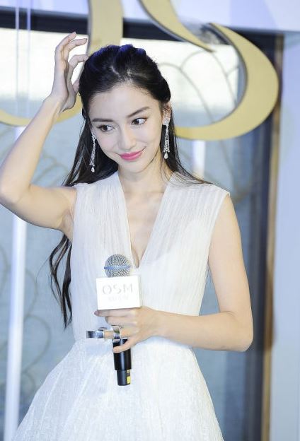Baby手指戴固定钢板怎么回事 Baby手指戴固定钢板什么原因