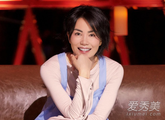 谢霆锋否认与杨幂恋情 这到底是个什么梗？