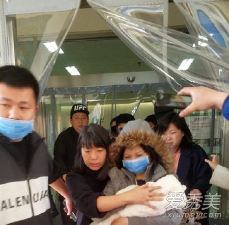 赵丽颖产后出院 这到底是个什么梗？