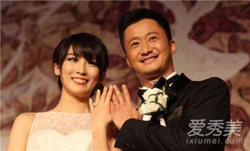 吴京硬照黑洞怎么回事 吴京硬照什么样子照片
