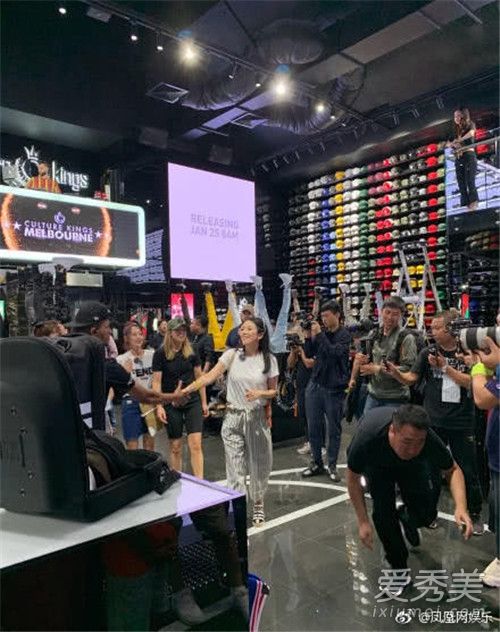 谢娜登澳洲报纸 上头版封面背后原因曝光