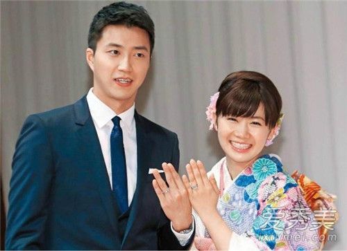 福原爱孕肚曝光 老公江宏杰贴心喂食引网友羡慕