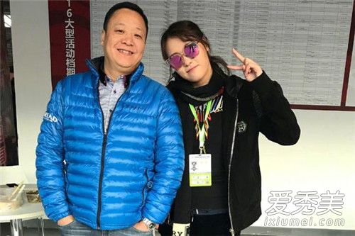 我家那闺女傅园慧用的是什么牌子手机 傅园慧同款手机型号