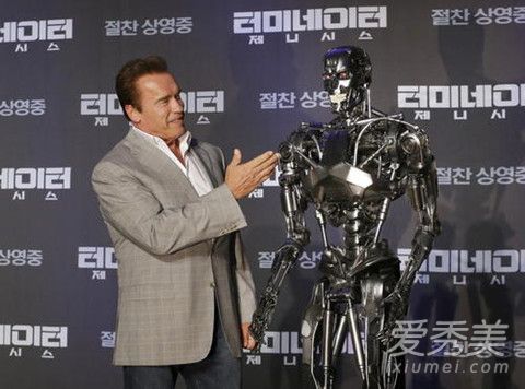 施瓦辛格发文悼念好友 施瓦辛格发文悼念谁说了什么