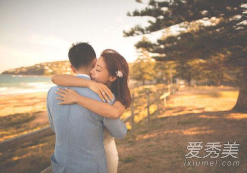 邓家佳宣布离婚:感谢曾经相伴!网友:啥时候结的婚?