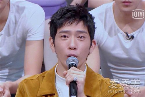男艺人节目禁耳钉怎么回事 为什么男艺人节目禁耳钉
